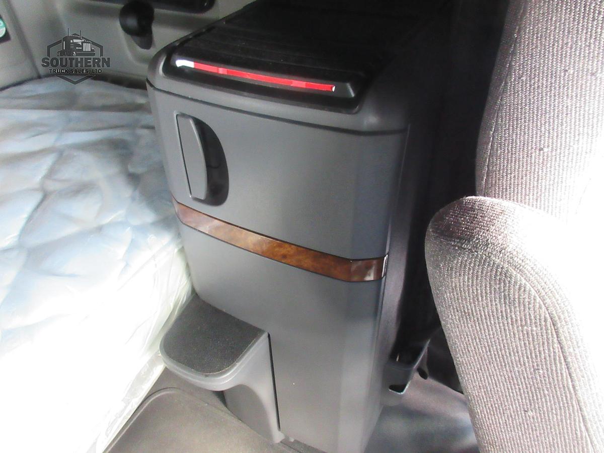 Used 2021 INTERNATIONAL LT