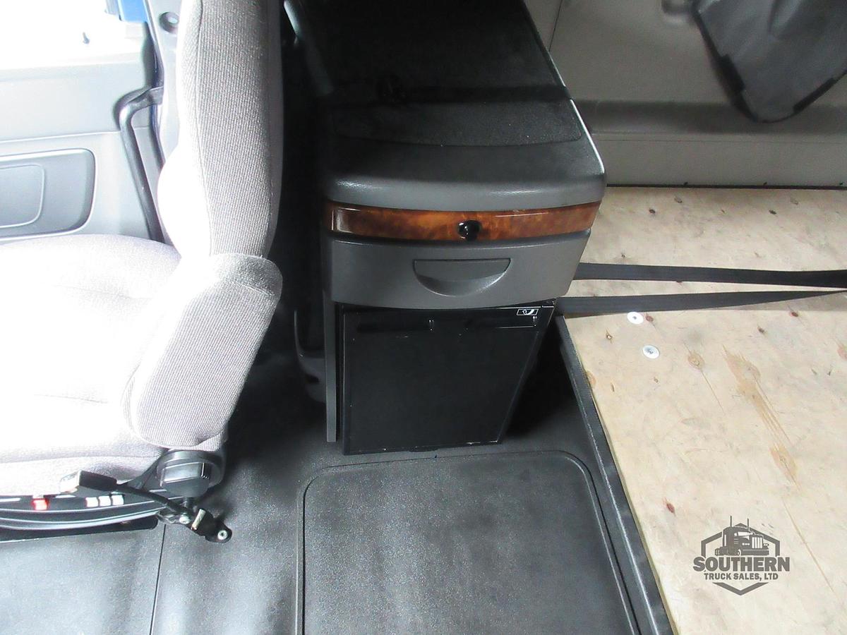 Used 2021 INTERNATIONAL LT