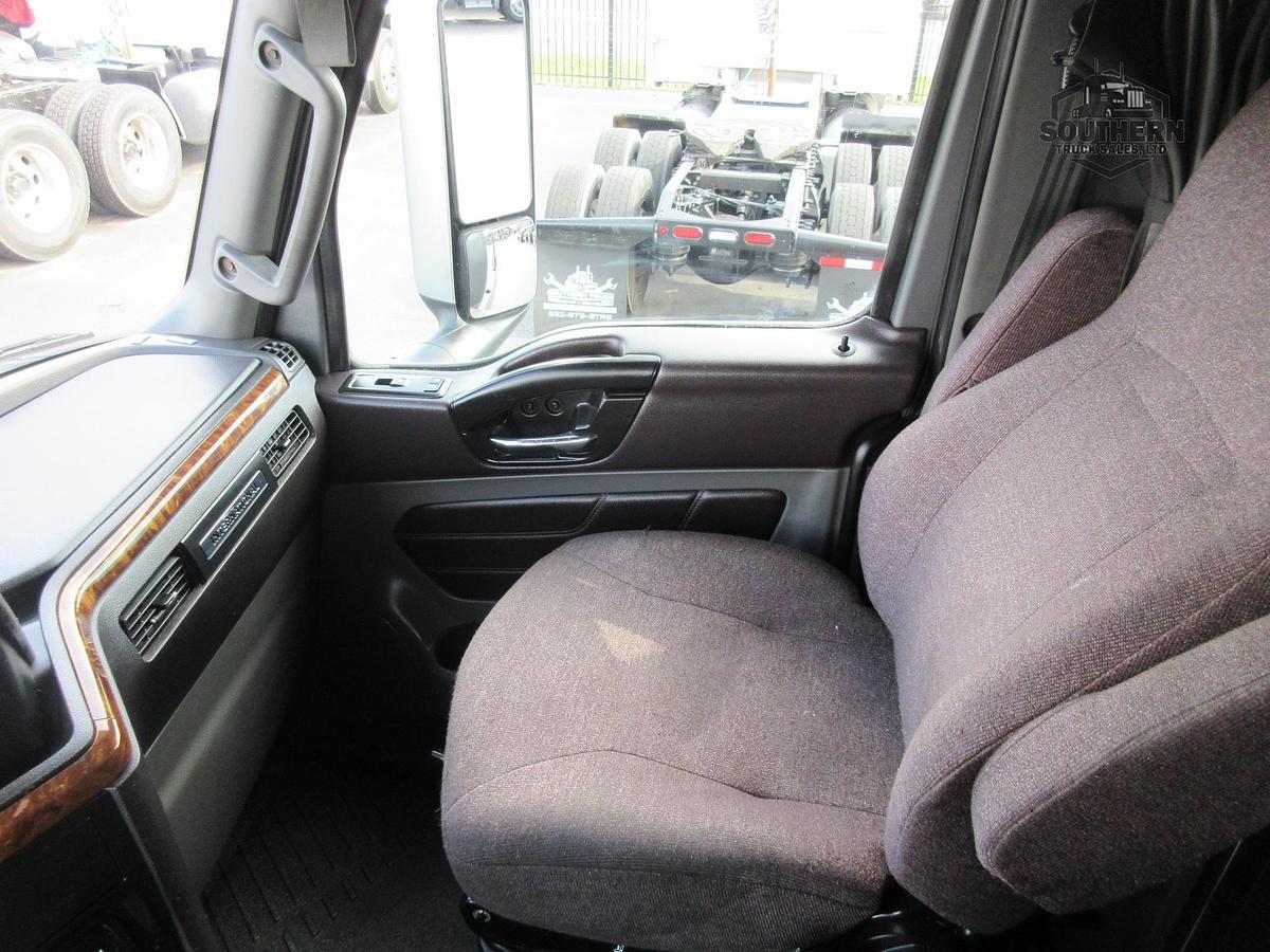 Used 2021 INTERNATIONAL LT