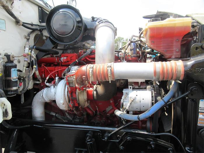 Used 2015 PETERBILT 365