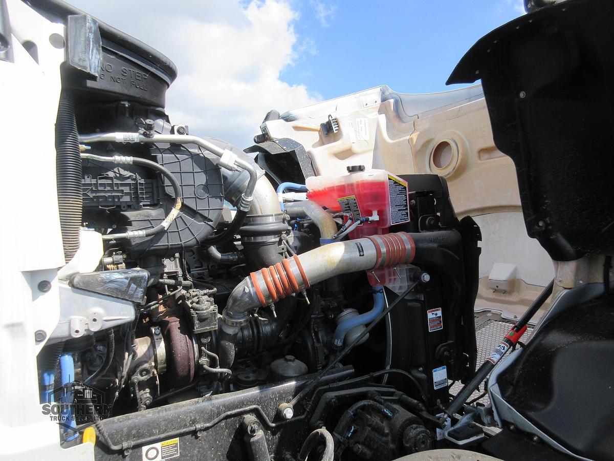 2025 KENWORTH T880