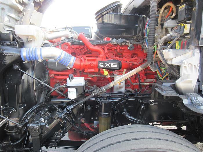 Used 2021 KENWORTH T880