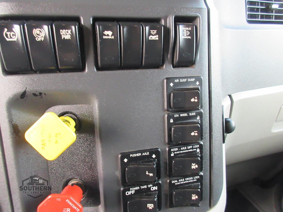 Used 2019 PETERBILT 567