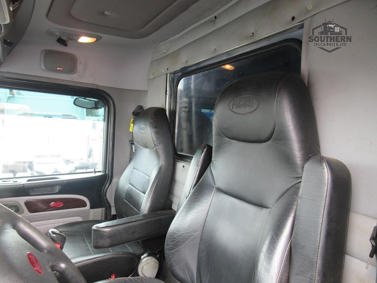 Used 2019 PETERBILT 389