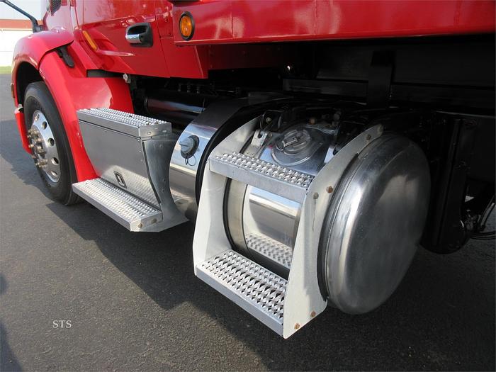 Used 2017 PETERBILT 579