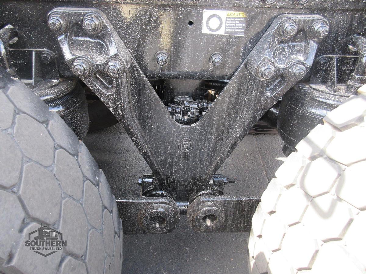 Used 2023 KENWORTH T880