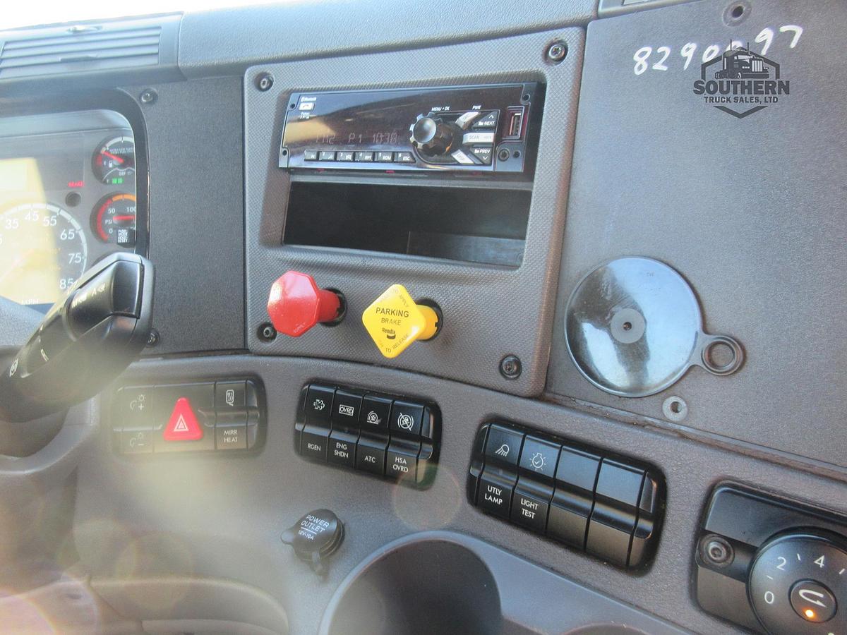 Used 2018 FREIGHTLINER CASCADIA 113