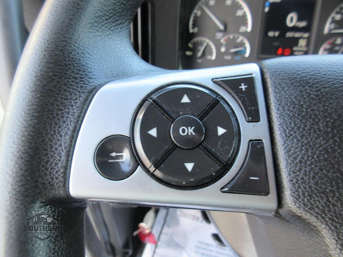 Used 2022 FREIGHTLINER CASCADIA 126