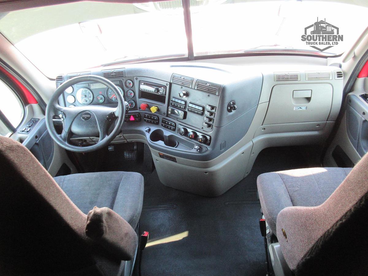 Used 2018 FREIGHTLINER CASCADIA 125