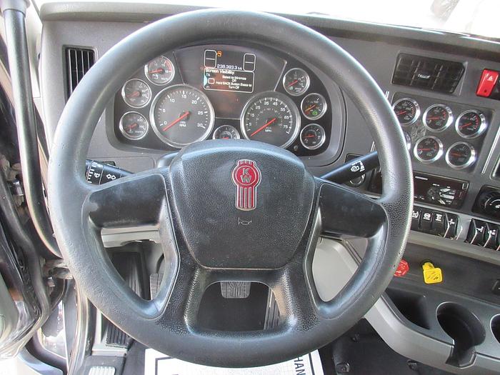Used 2021 KENWORTH T880