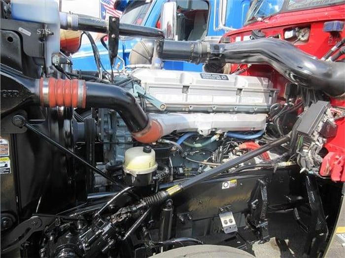 Used 2015 PETERBILT 389