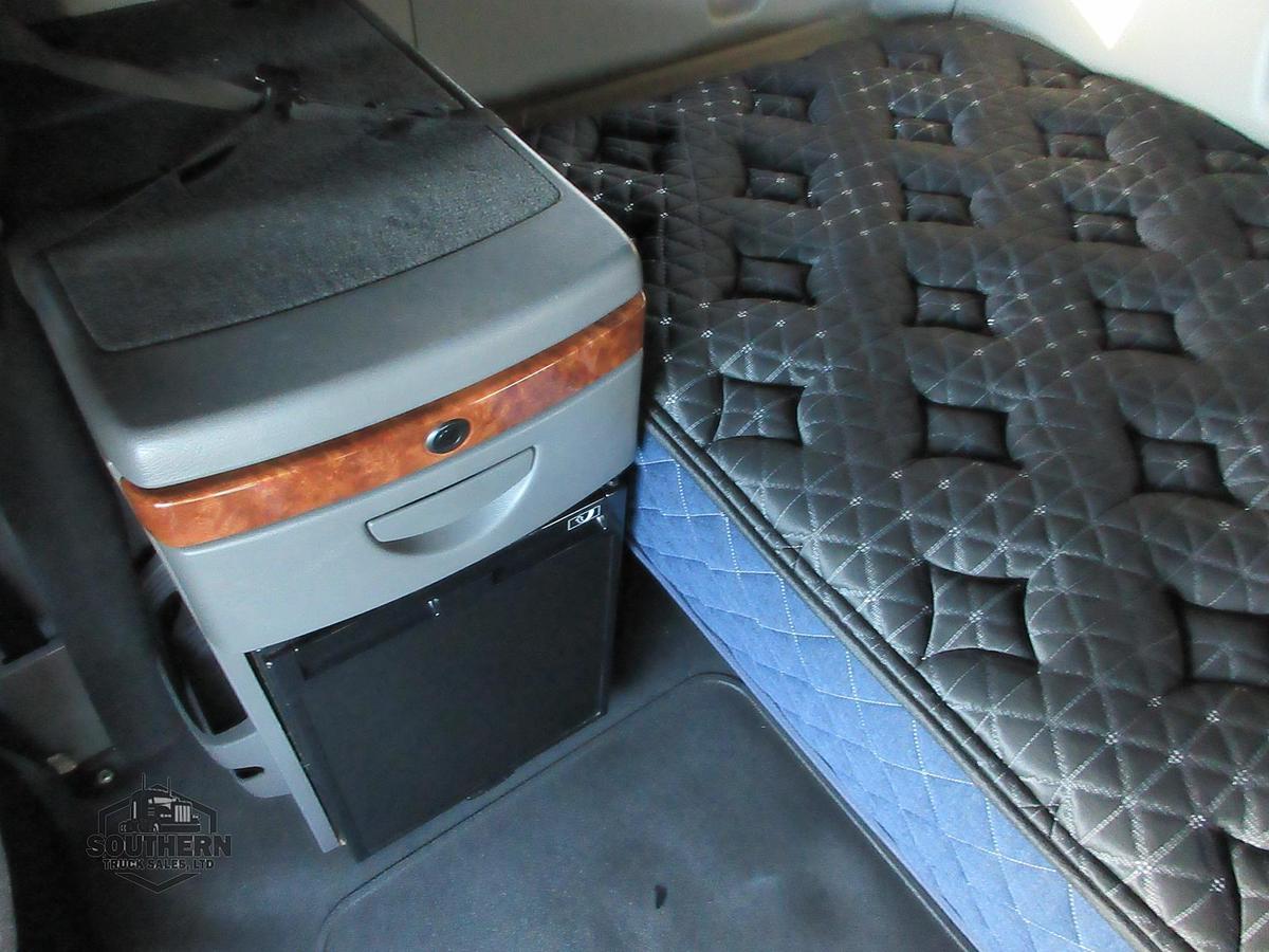 Used 2021 INTERNATIONAL LT