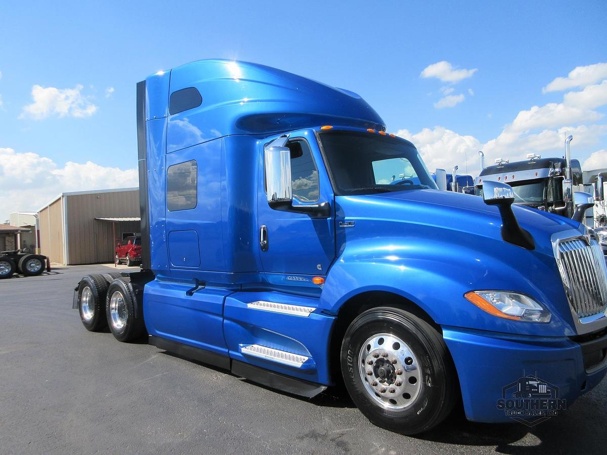 Used 2021 INTERNATIONAL LT