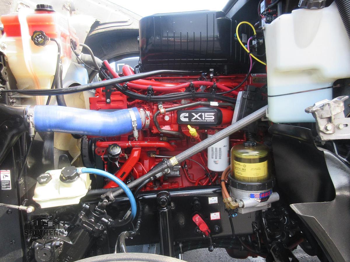 Used 2020 FREIGHTLINER 122SD