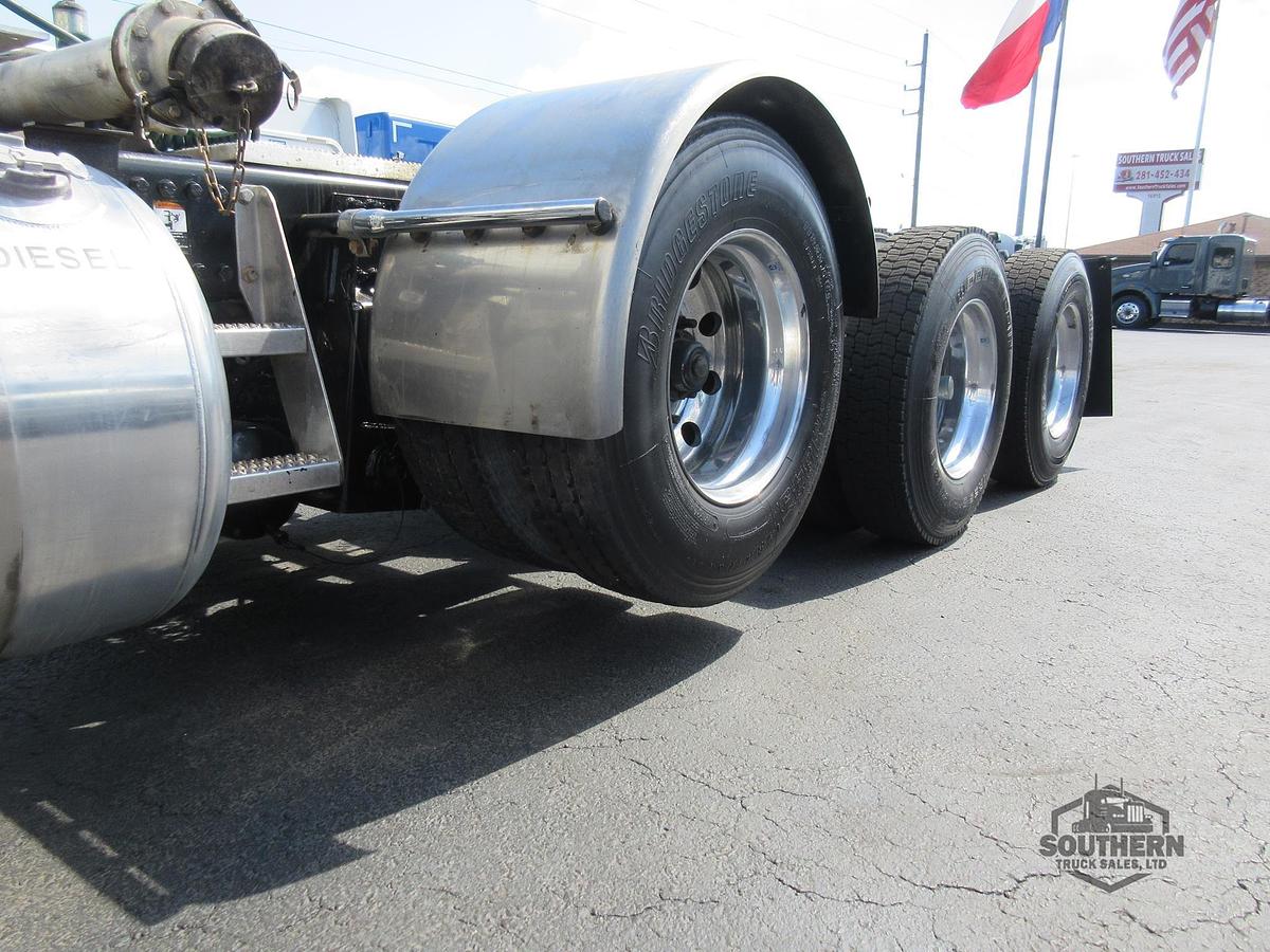 Used 2019 PETERBILT 567