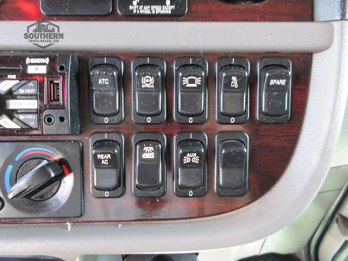 Used 2021 PETERBILT 389