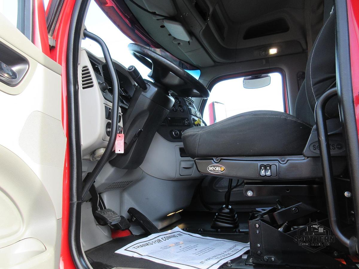 Used 2020 PETERBILT 567