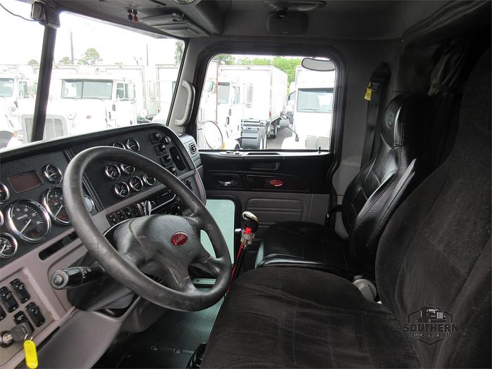 Used 2014 PETERBILT 388