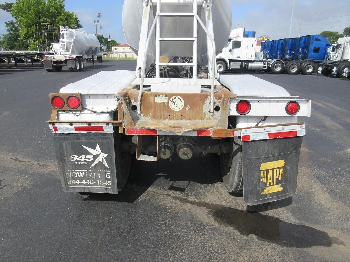 Used 2010 VANTAGE Tandem Axle