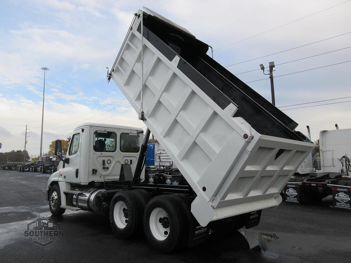 Used 2020 FREIGHTLINER CASCADIA 125