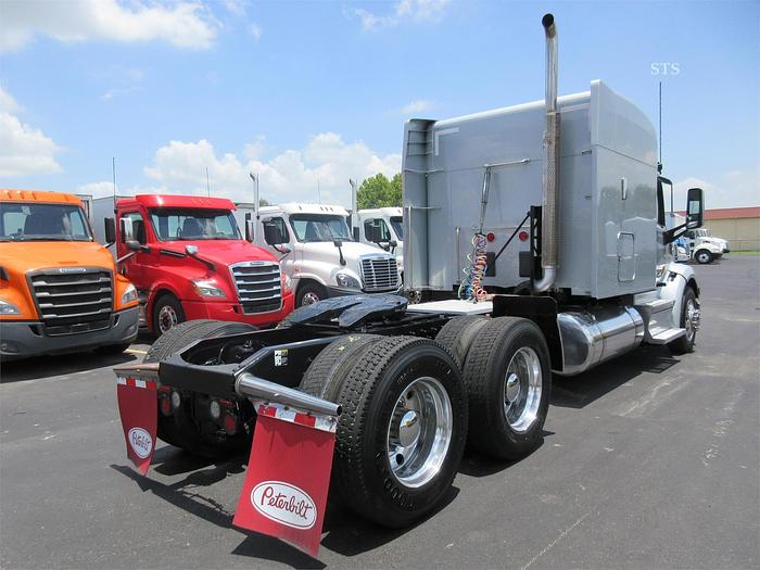 Used 2018 PETERBILT 579