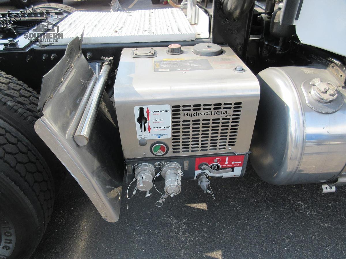 Used 2015 PETERBILT 386