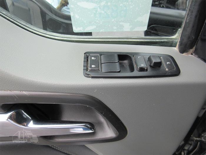 Used 2021 KENWORTH T880