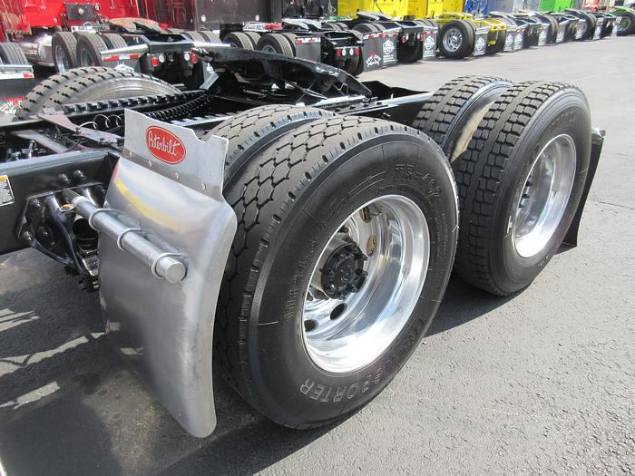 Used 2019 PETERBILT 389