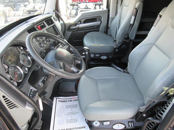 Used 2021 KENWORTH T880