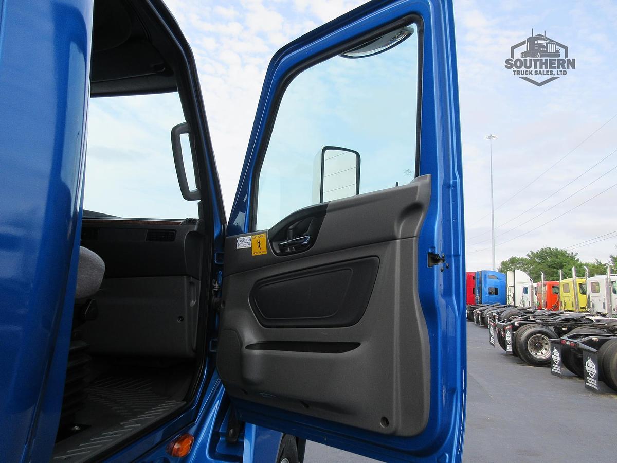 Used 2021 INTERNATIONAL LT