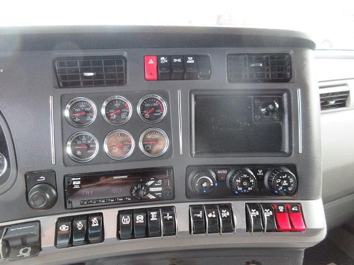 Used 2021 KENWORTH T880