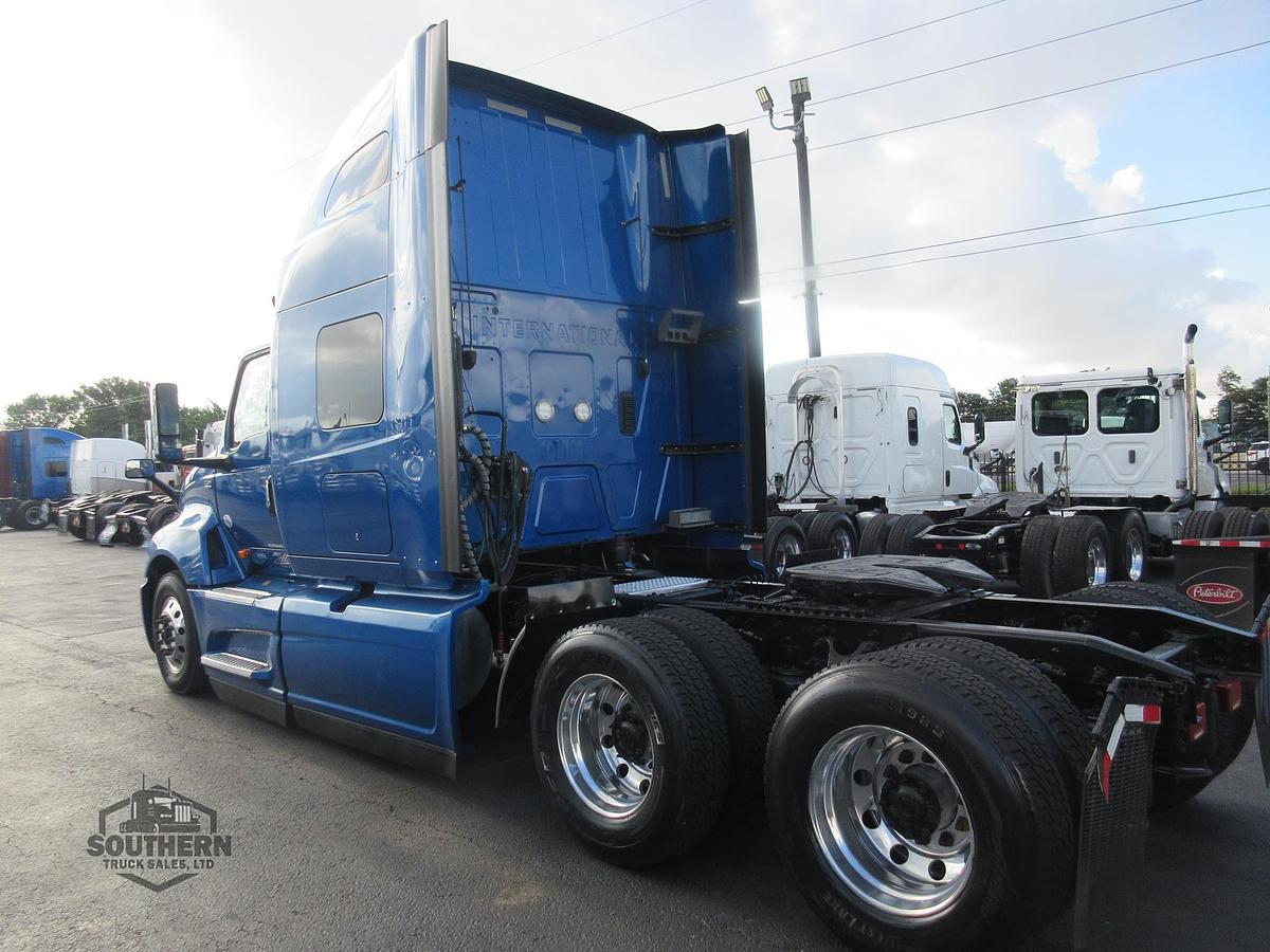 Used 2021 INTERNATIONAL LT