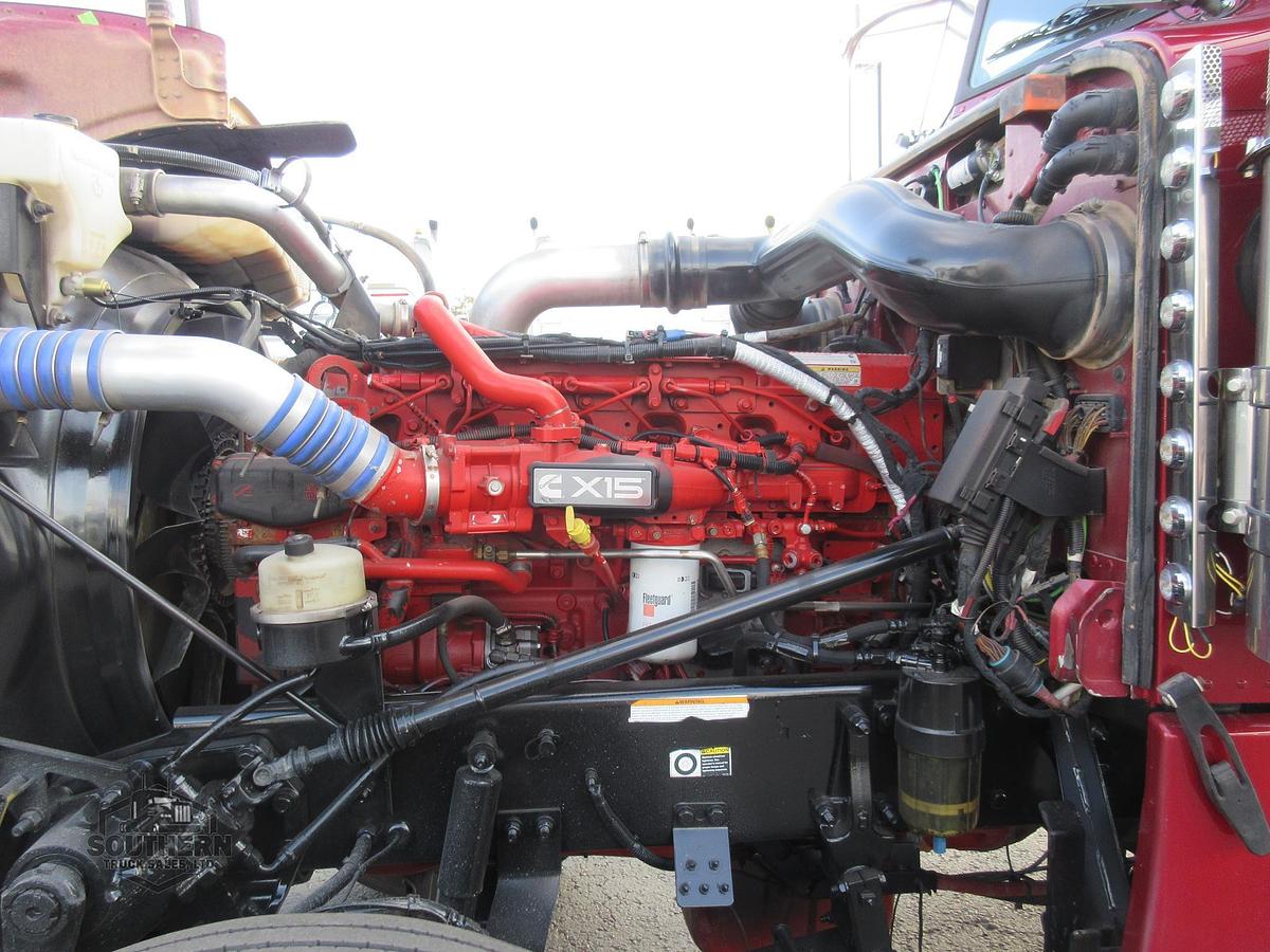 Used 2021 PETERBILT 389