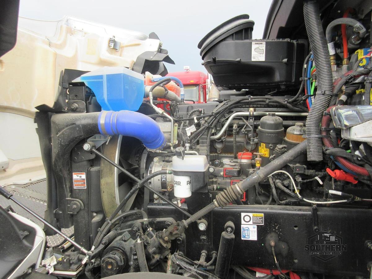 Used 2025 KENWORTH T880