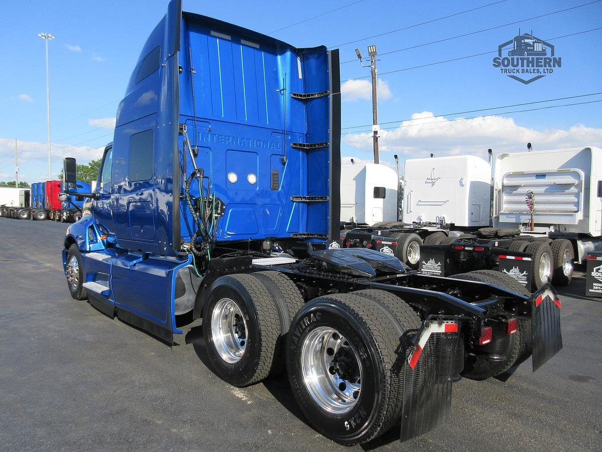 Used 2021 INTERNATIONAL LT