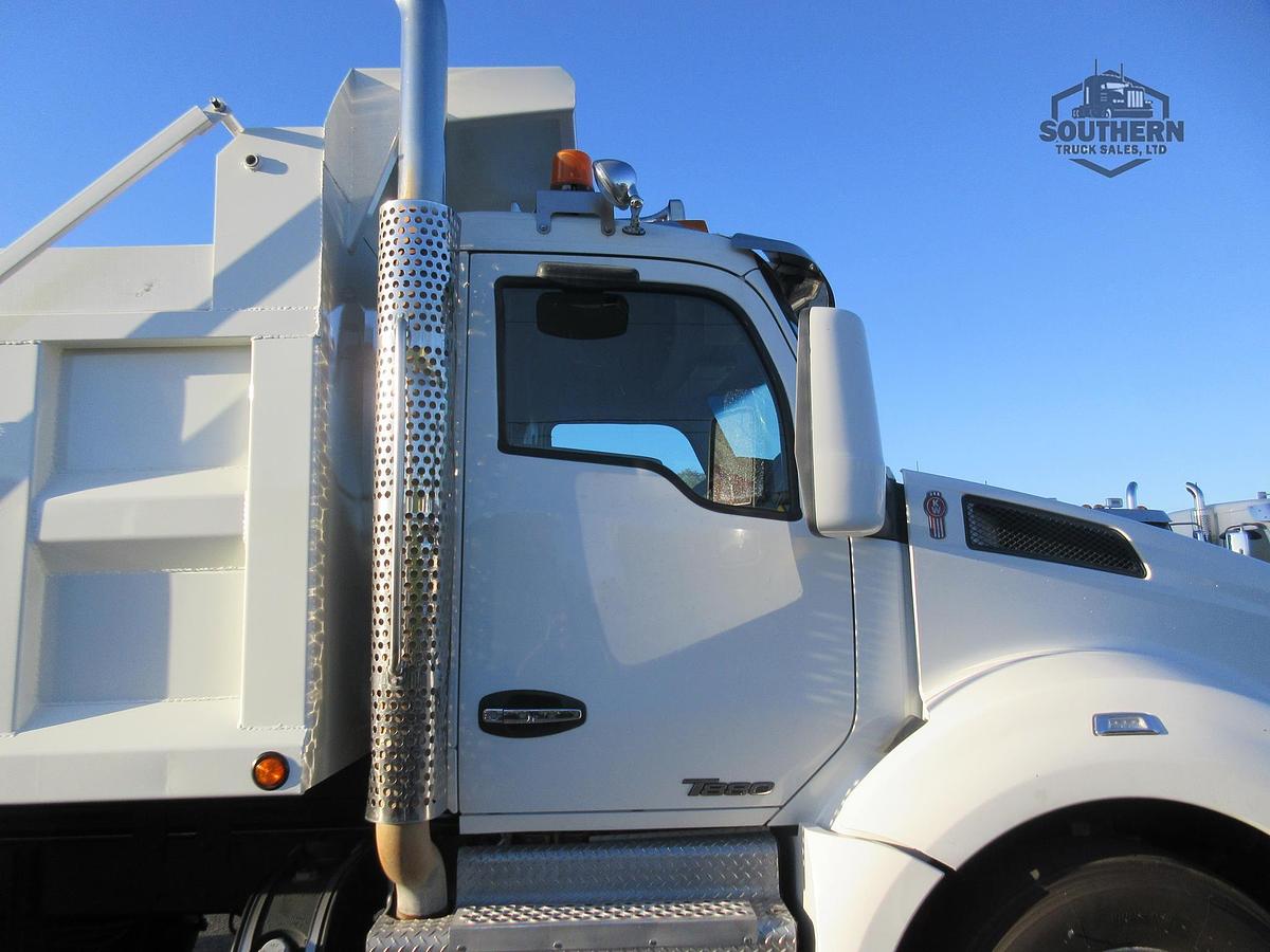 Used 2016 KENWORTH T880