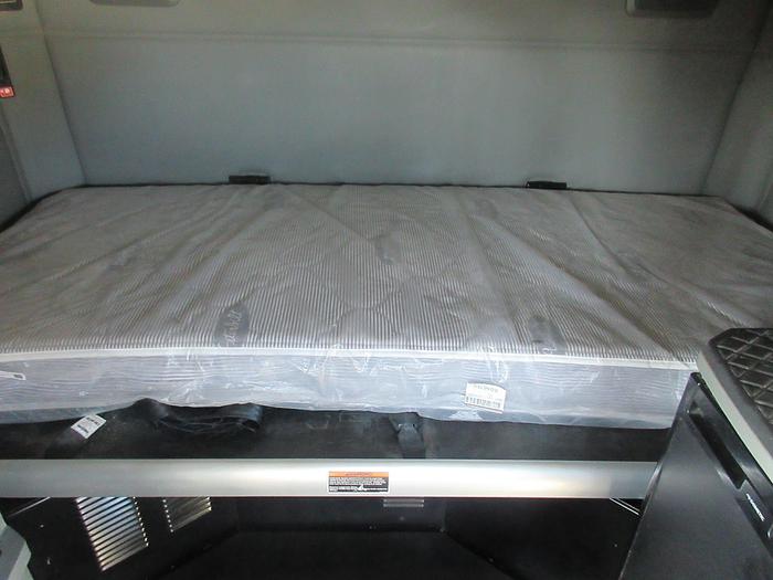 Used 2021 KENWORTH T880