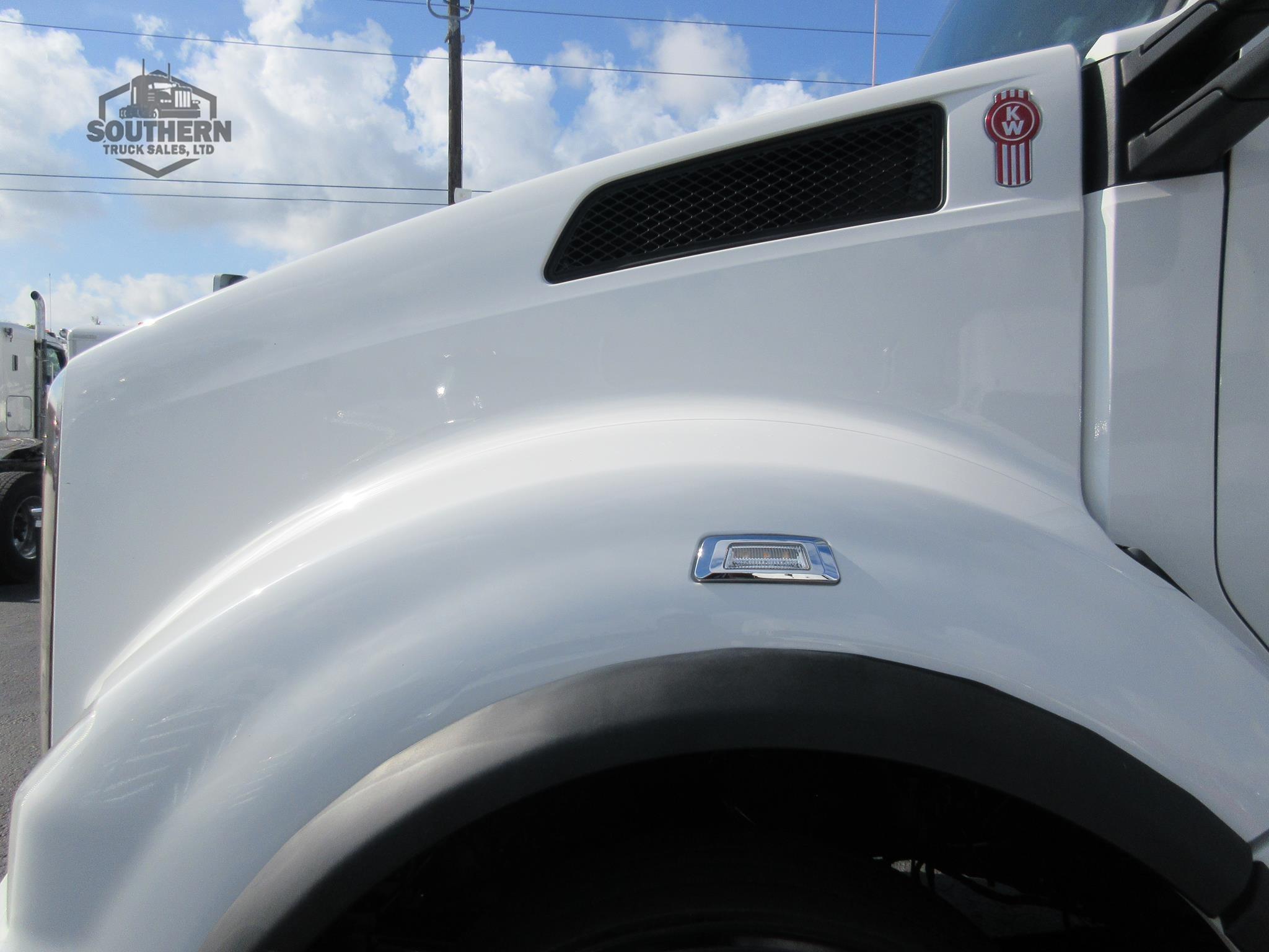 Used 2020 KENWORTH T880