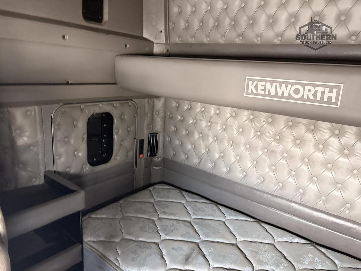 Used 2019 KENWORTH T800