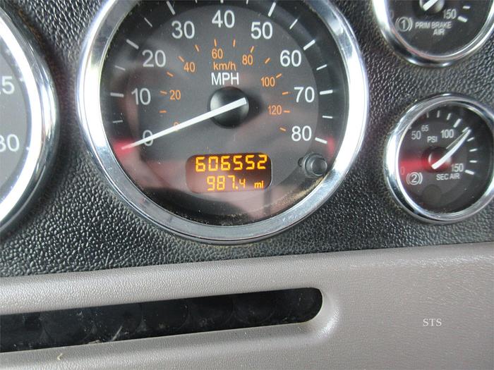 Used 2013 PETERBILT 365