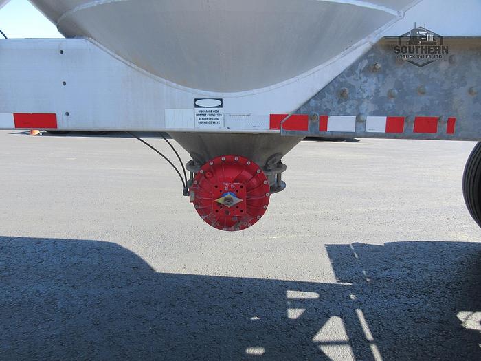 Used 2011 POLAR 41 ft