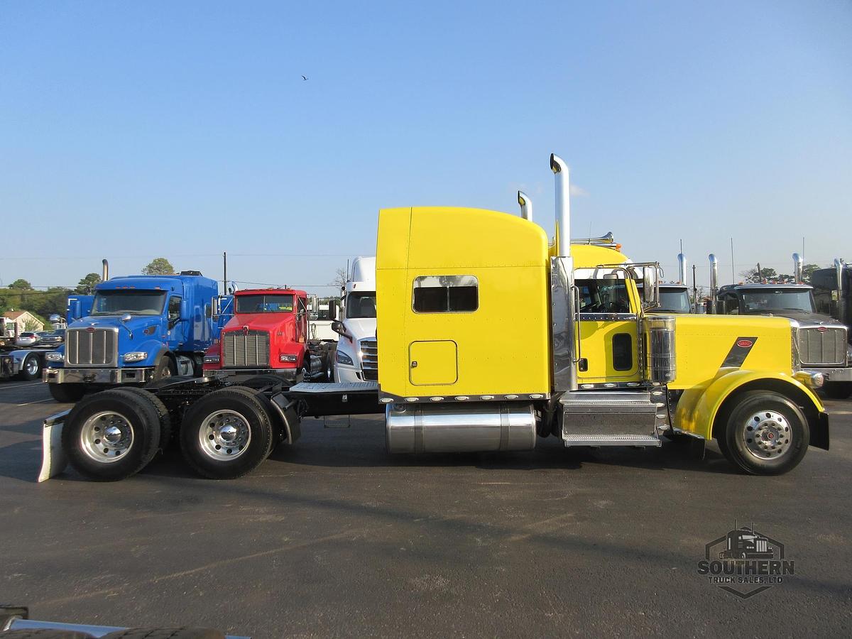 Used 2019 PETERBILT 389
