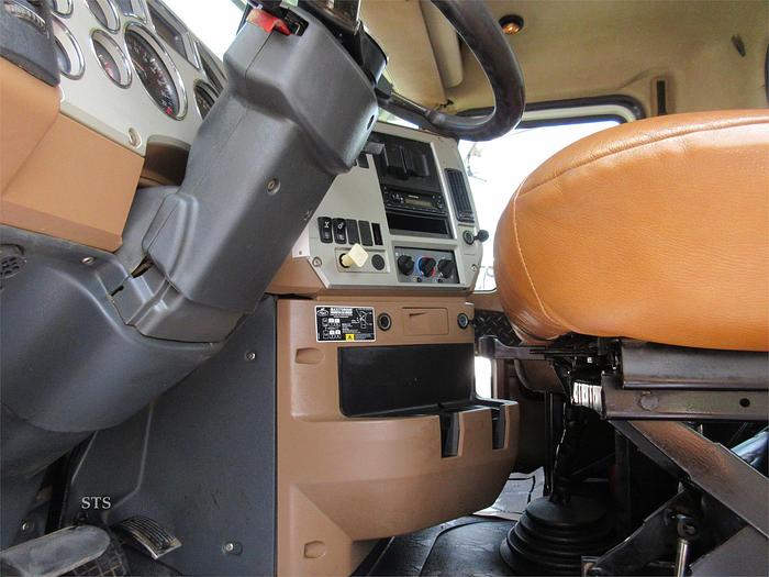 Used 2013 MACK GRANITE GU713