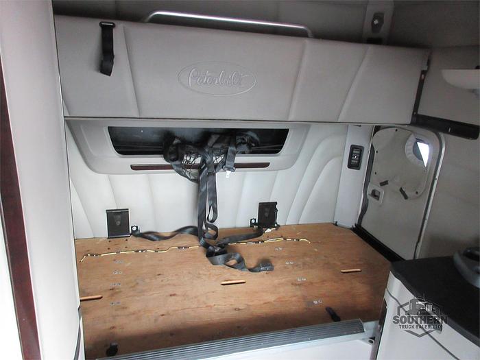 Used 2018 PETERBILT 579