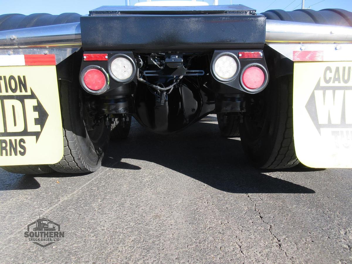 Used 2020 PETERBILT 567