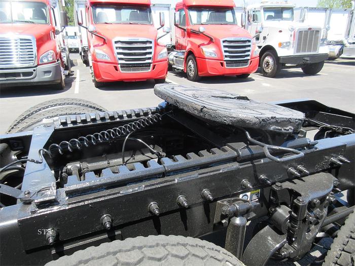 Used 2016 PETERBILT 579