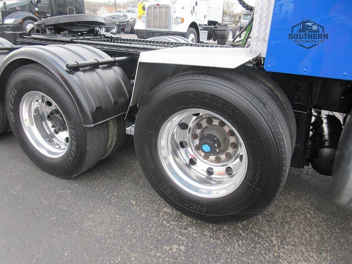 Used 2018 PETERBILT 567