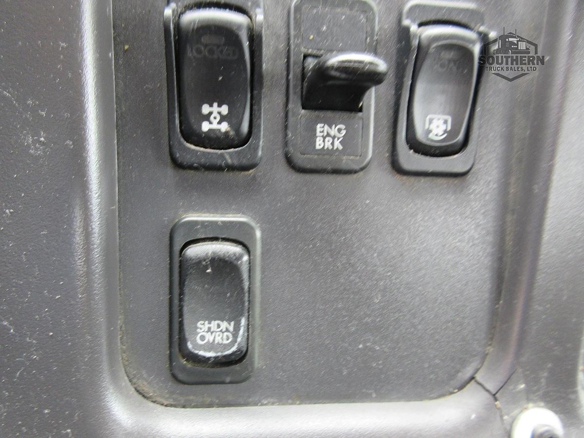 Used 2015 FREIGHTLINER 114SD