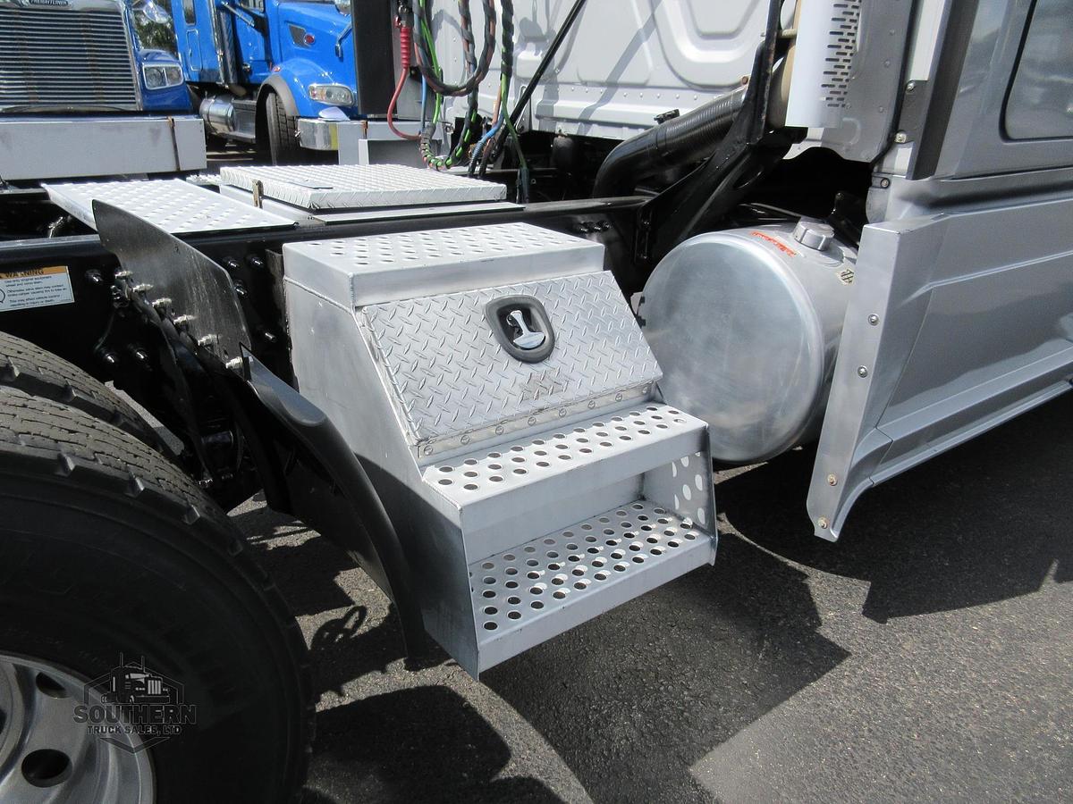 Used 2020 FREIGHTLINER CASCADIA 125