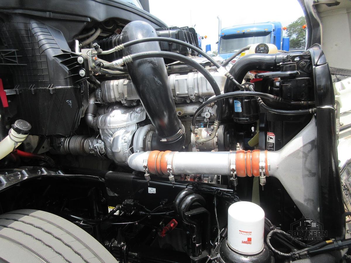 Used 2020 FREIGHTLINER CASCADIA 126